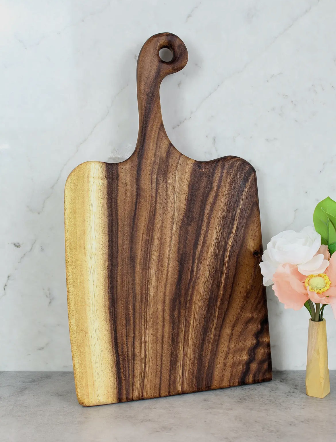 Handle Cutting Board